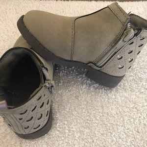 OshKosh B'gosh Raine-3 Tan Ankle Boots
